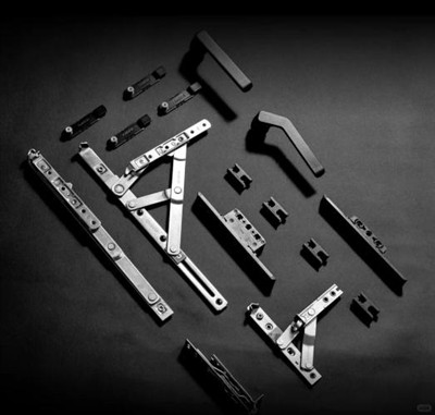 Klasifikasyon ak Deskripsyon detaye sou pyès ki nan konpitè fenèt yo